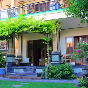 ** Gasthof Cr Tris Indonesien